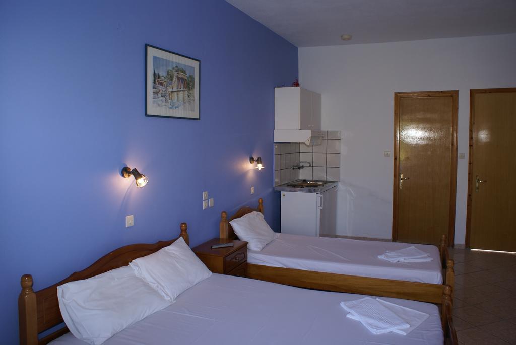 Andrianna Apartments アマウディア 部屋 写真